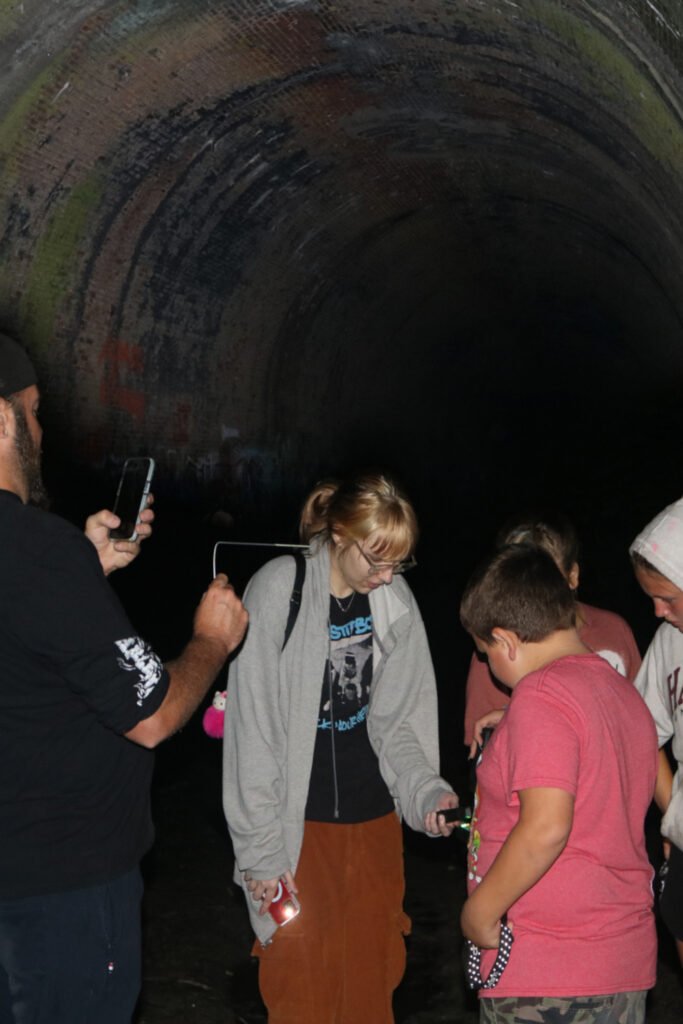 Dark Journeys with Jannette : Night Hikes and Ghost Hunts